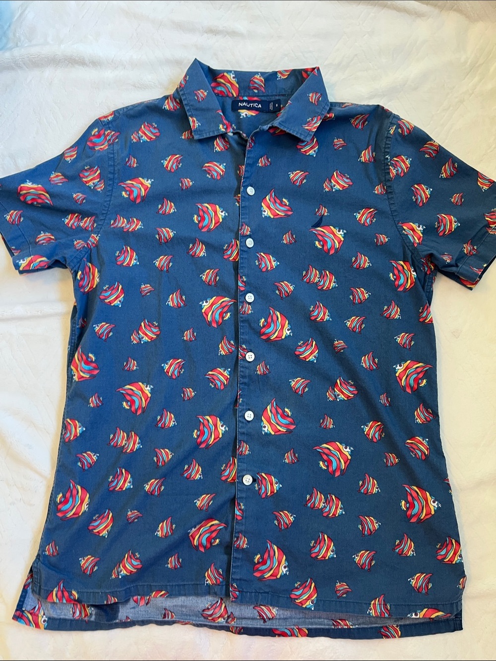 Nautica Navy Short-Sleeve Button-Down Shirt with Colorful Fish Print - small - Picture 5 of 8